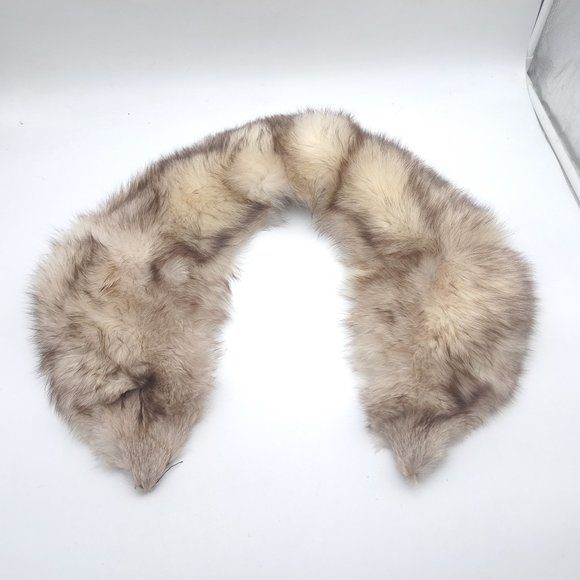 Vintage Wolf or Coyote Fur Stole - Picture 4 of 11